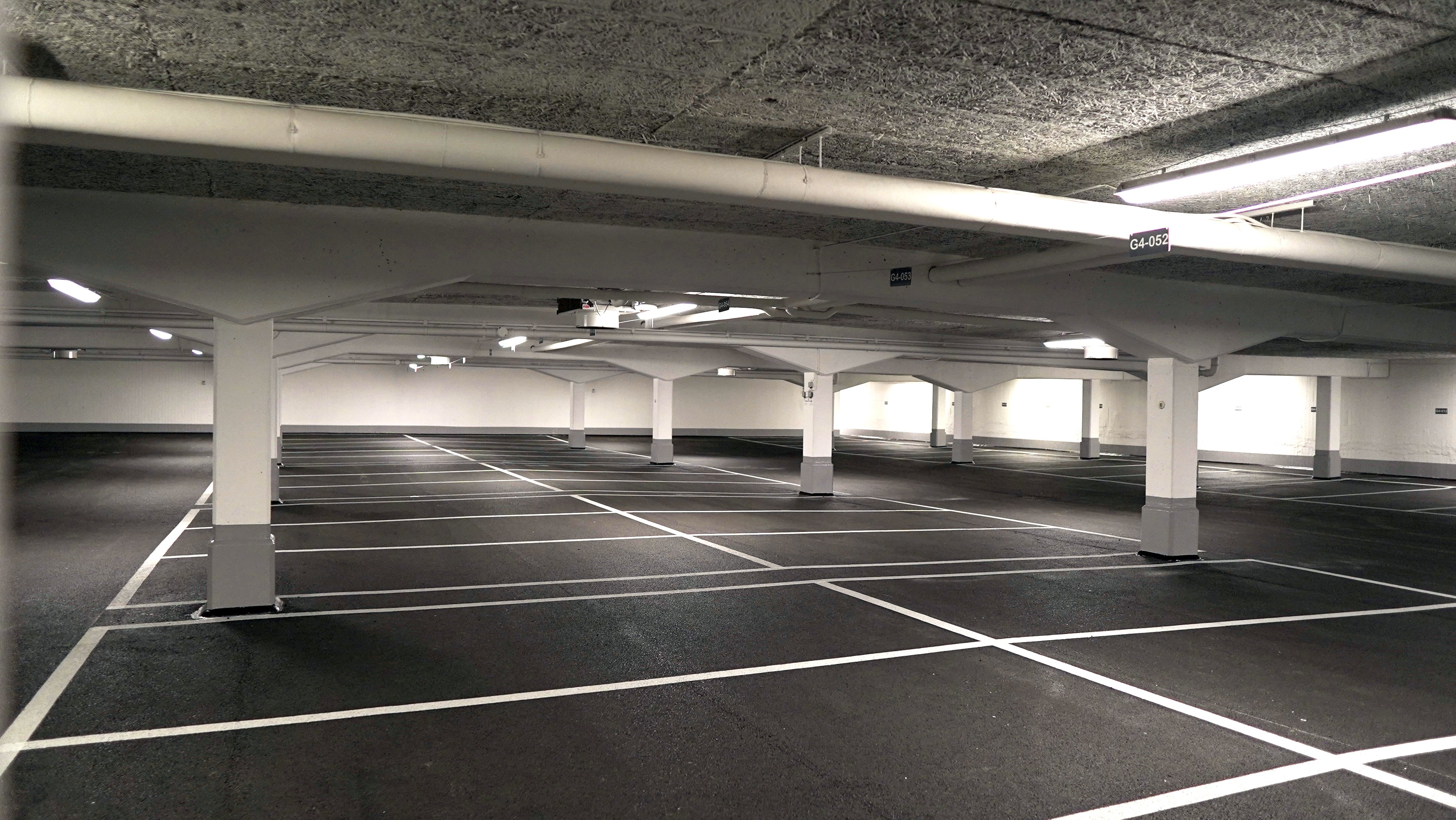 Efter renovering, parkeringshus Täby